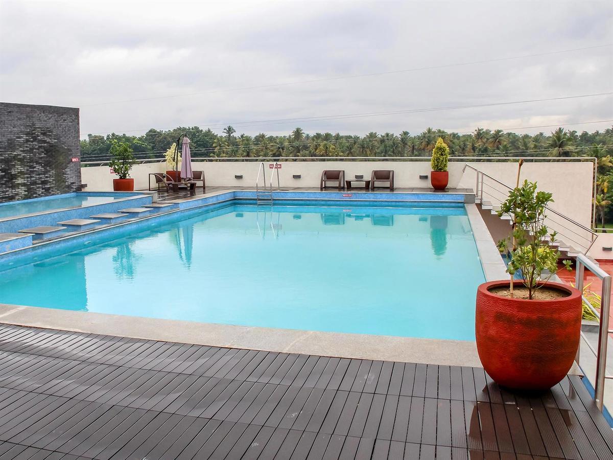 הרידוואר Sun Hotel מראה חיצוני תמונה